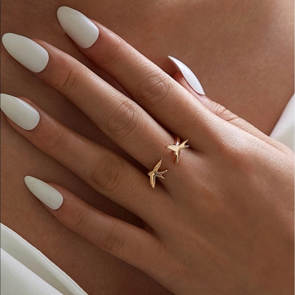 “2 Turtle Doves” Ring - Picture 3 of 4